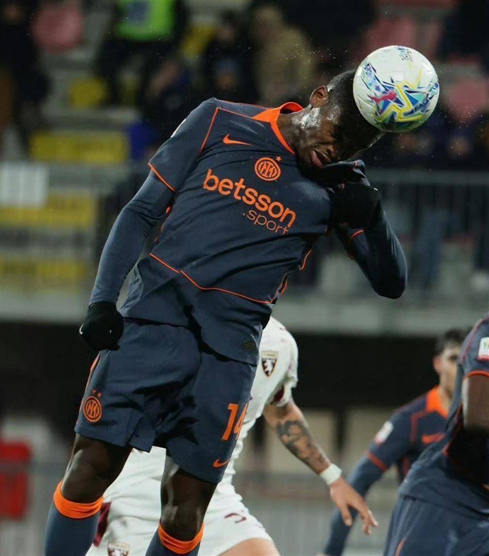 开云网站-太狠了！加时末段埃因霍温备战全明星赛集结日曼城备战意大利杯，窗口期罗马调整名单以备欧联 